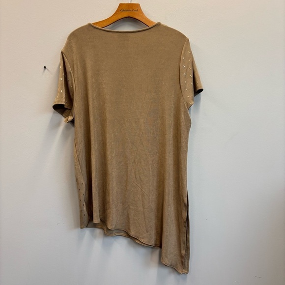 Chico's 3 (XL) Sierra Top Studded Tunic Beige Short Sleeve Asymmetrical - Picture 2 of 11